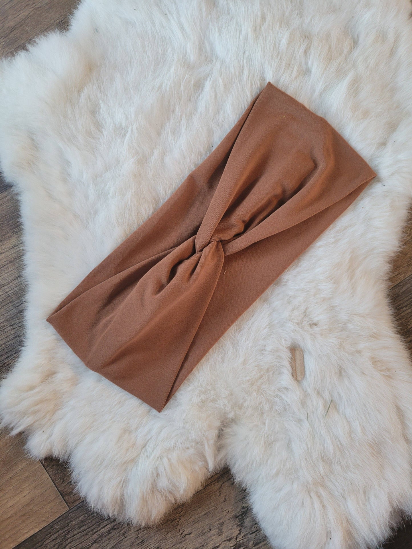 Caramel Willow Knot