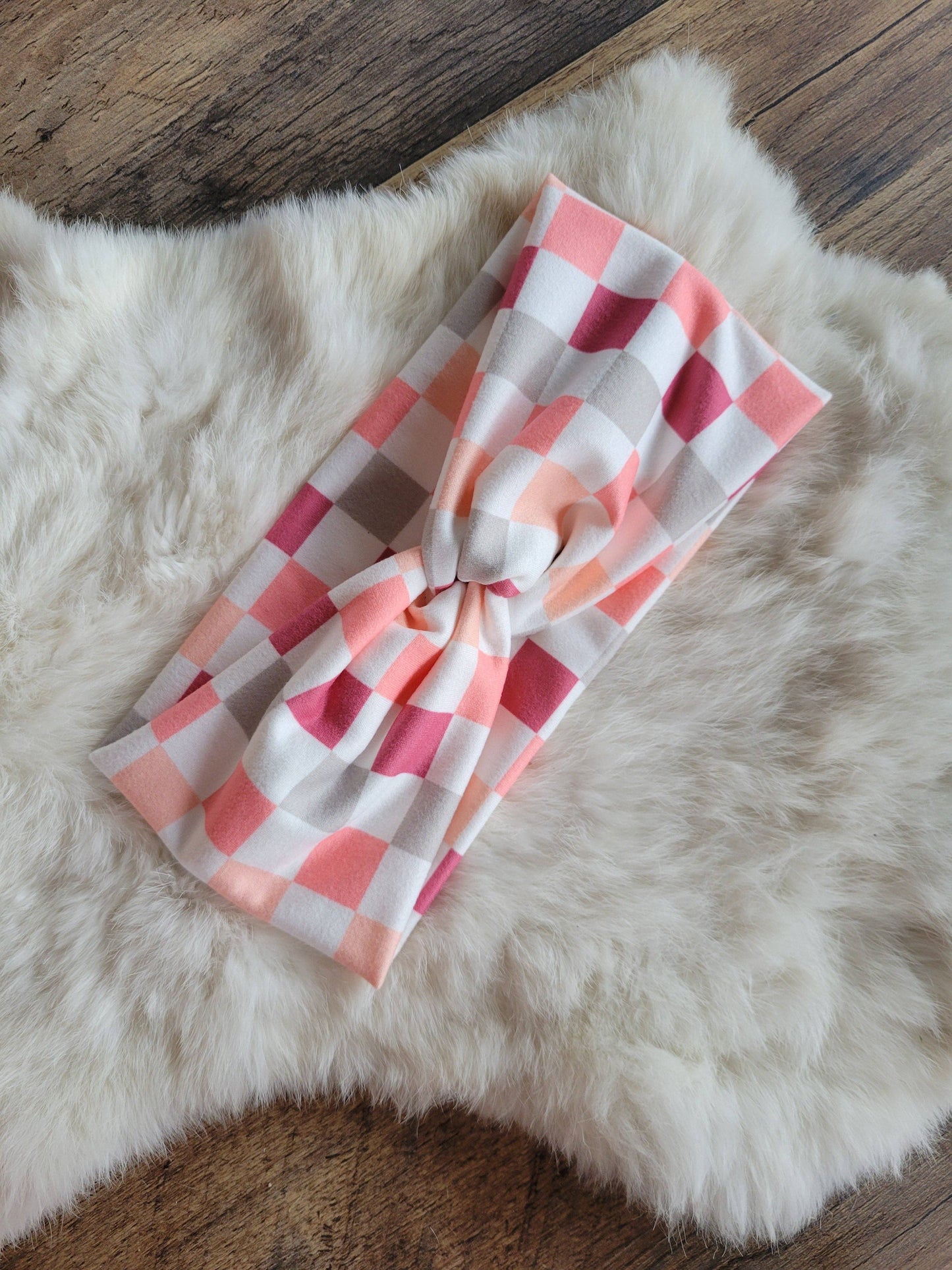 Pink Peach Checkered Willow Knot