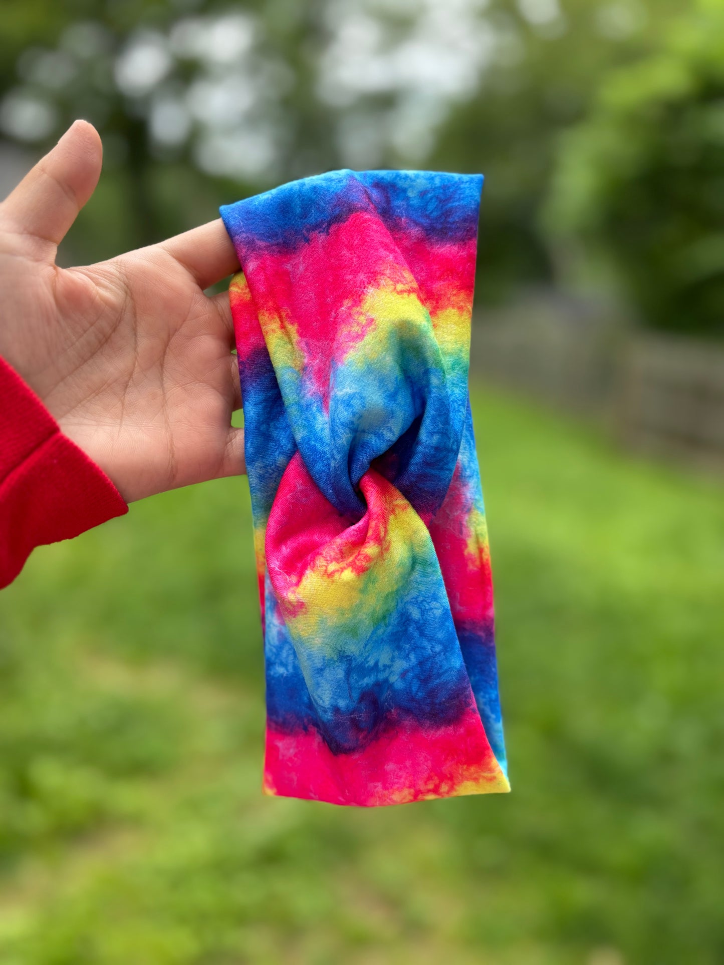 Color Me Happy Willow Knot
