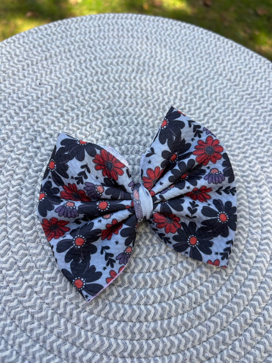 Bow - Eerie Blooms