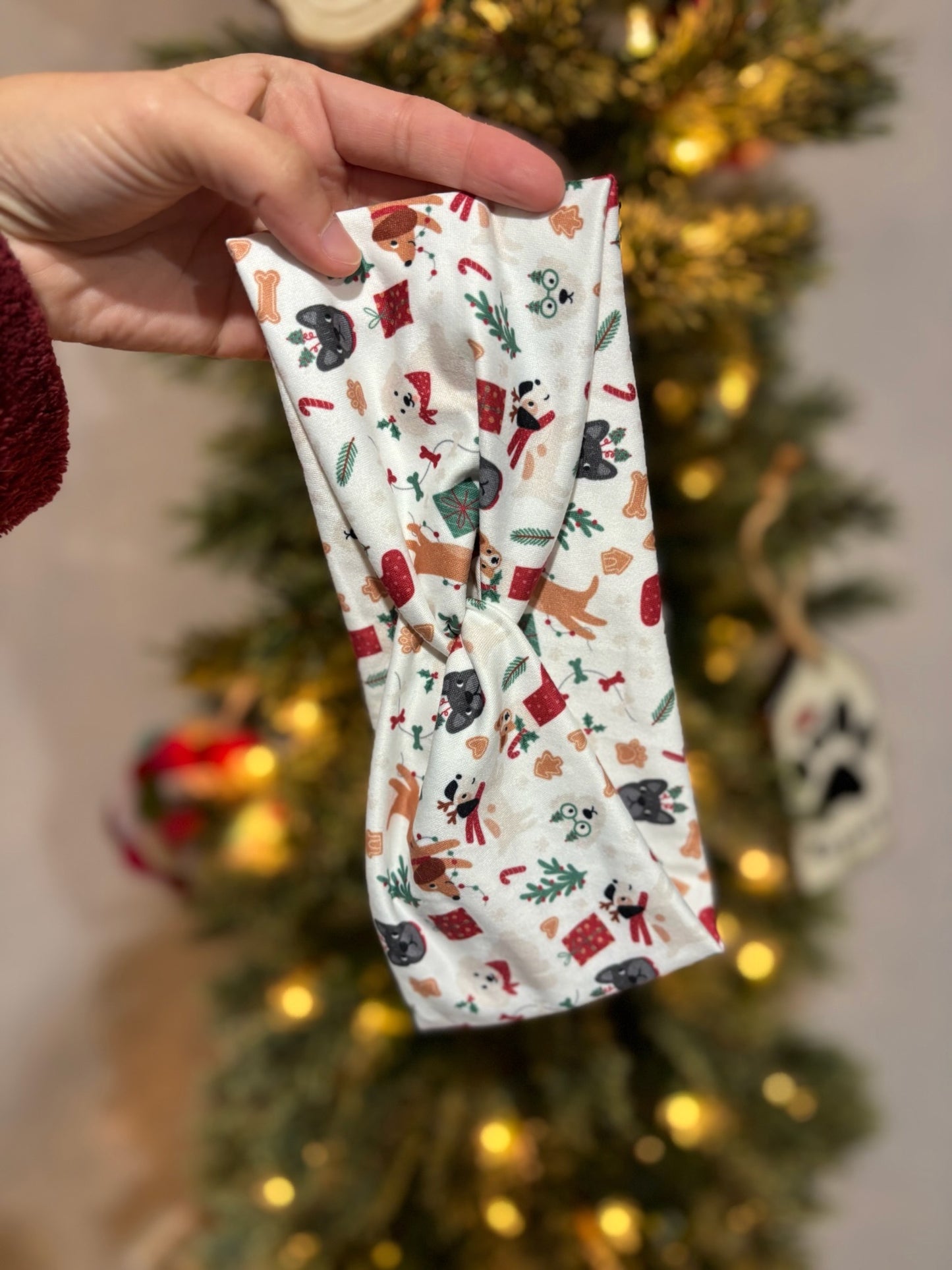 Christmas Dogs Willow Knot