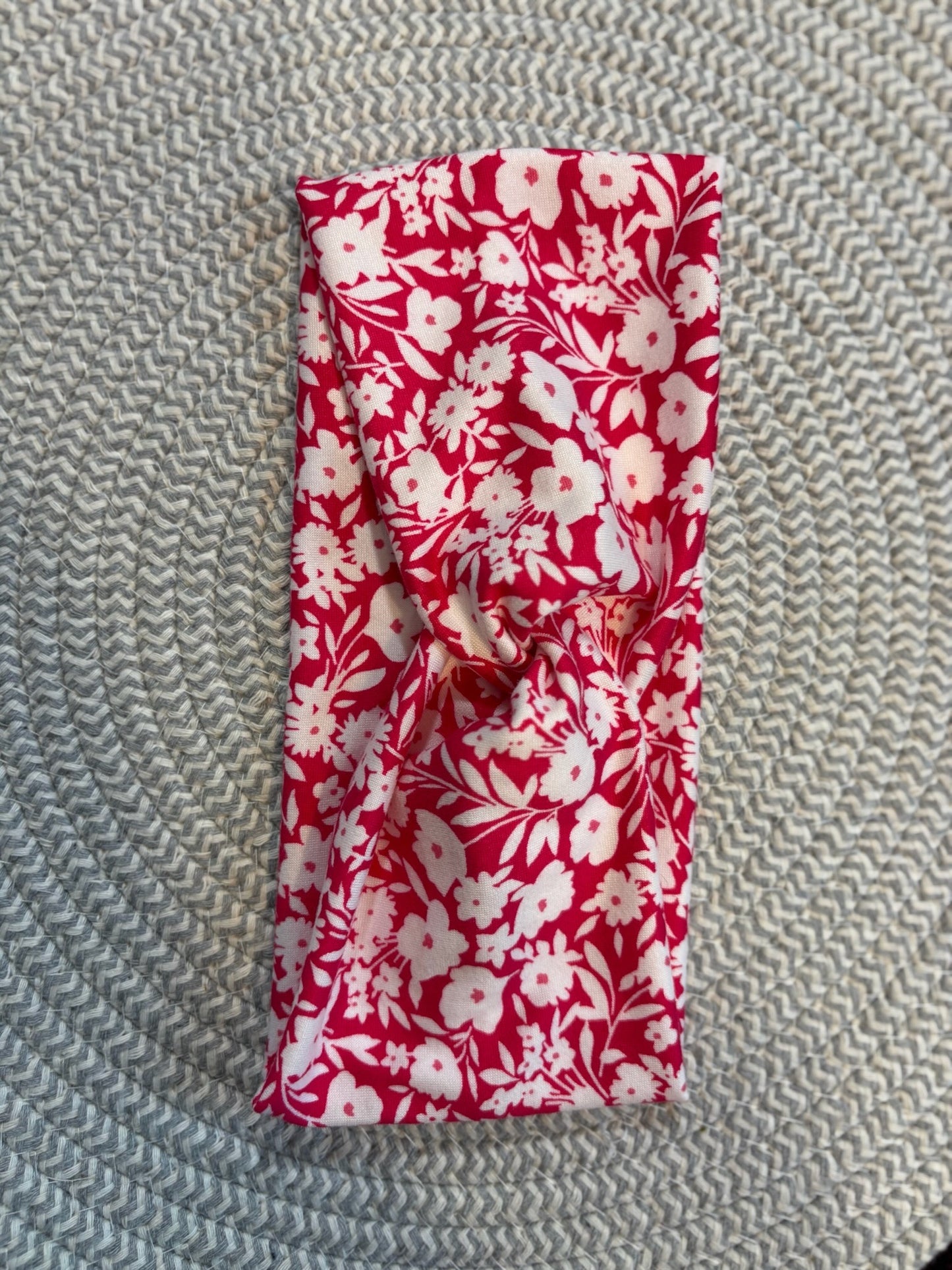 Fuchsia Daisy Bliss Willow Knot