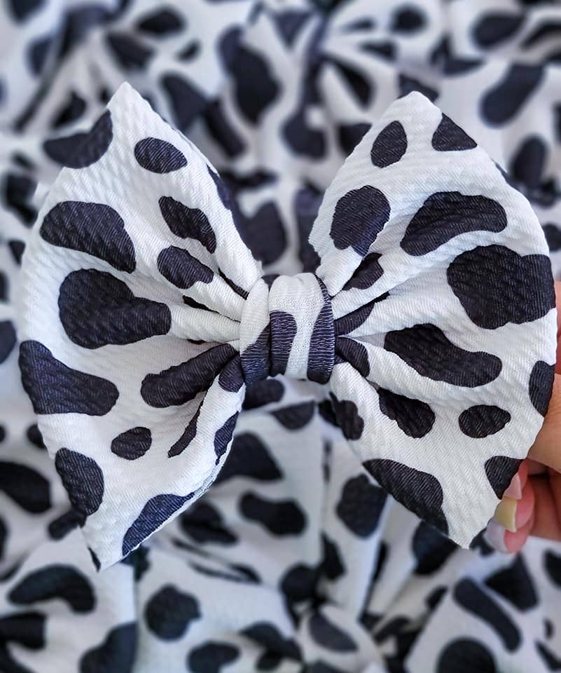 Savannah Bow-Black and White Cow