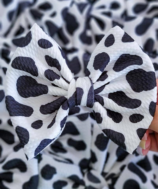 Bow - Black and White Cow