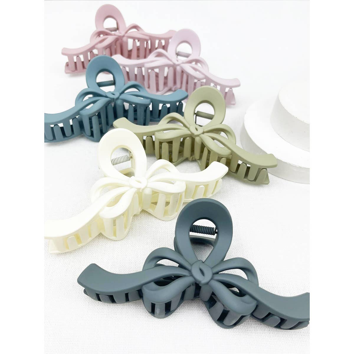 Knotted Bow Soft Tone Matte Hair Claw