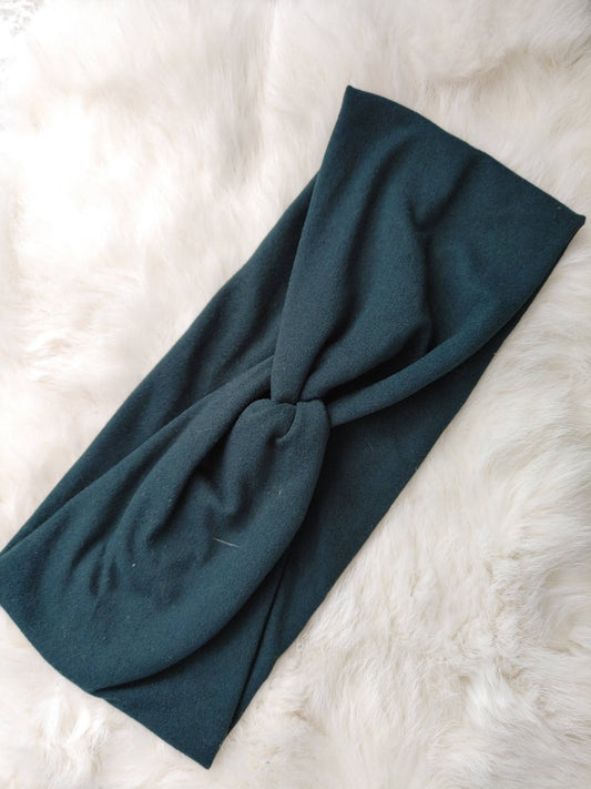 Dark Hunter Green Willow Knot