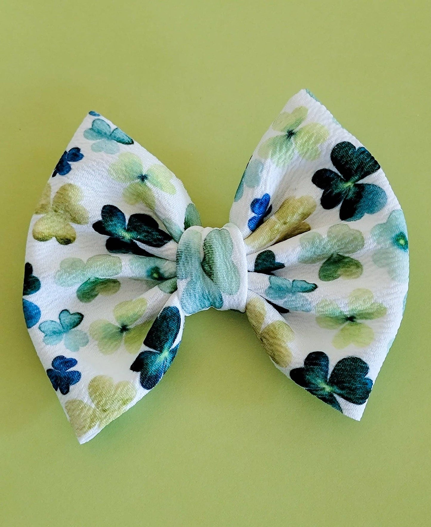 Savannah Bow-Watercolor Clovers
