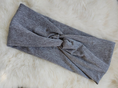 Heathered Gray Willow Knot