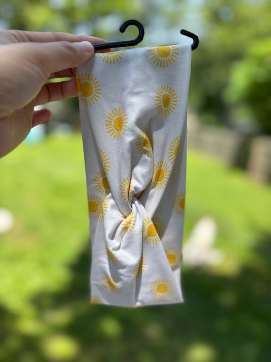 Sunshine Willow Knot