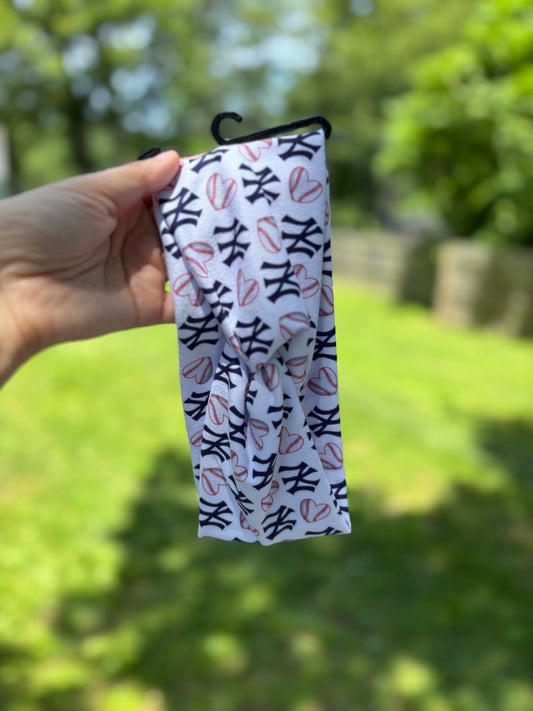 Yankee Girl Vibes Willow Knot