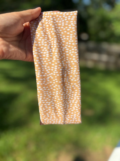 Yellow Speckles Willow Knot