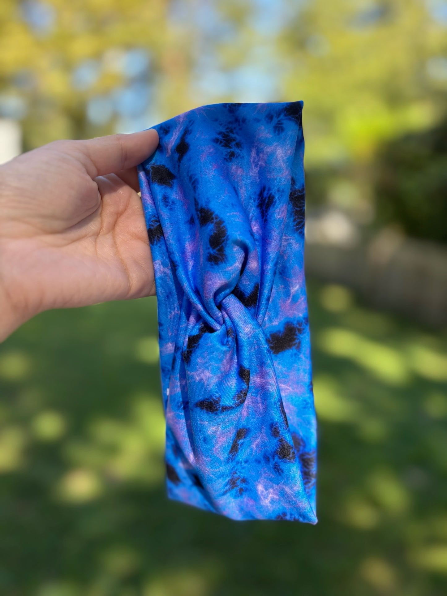 Electric Skies Willow Knot