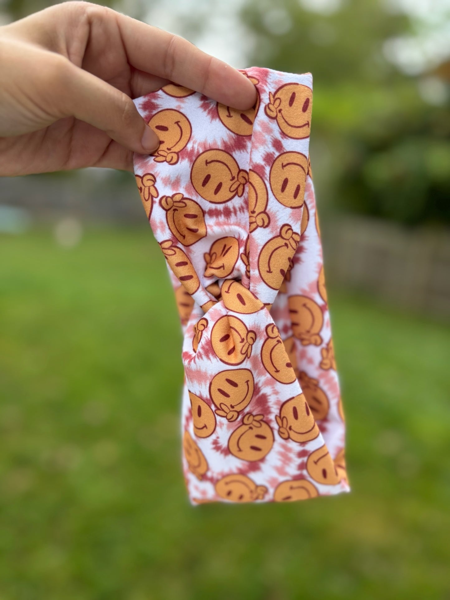 Smiley State of Mind Willow Knot