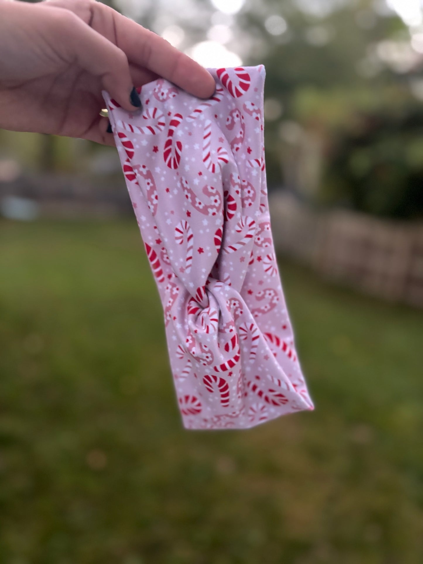 Candy Cane Cutie Willow Knot