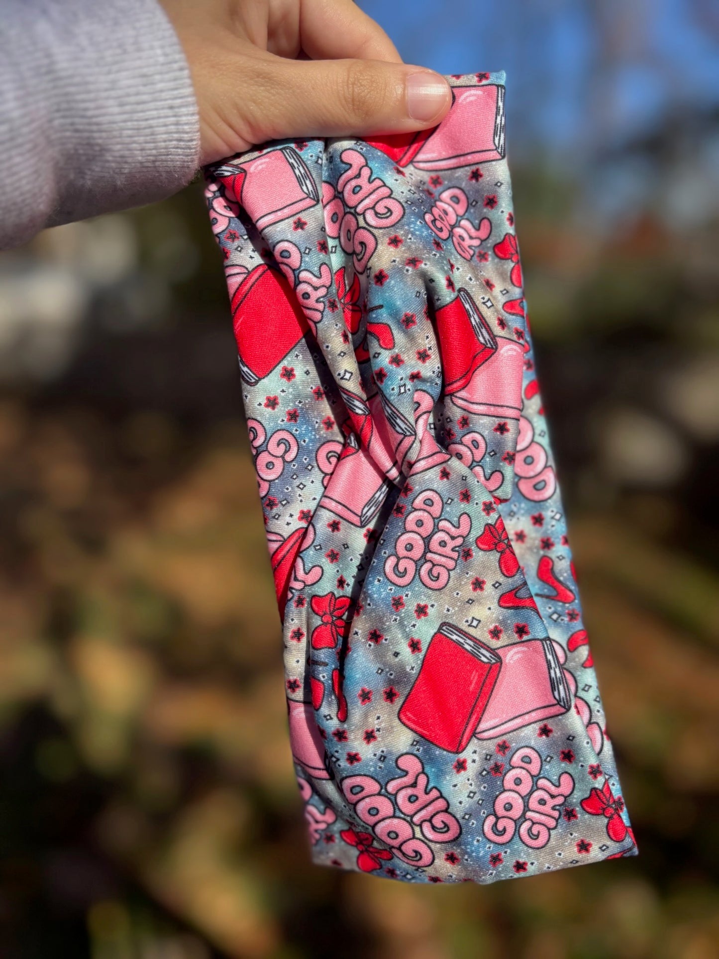 Good Girl Willow Knot