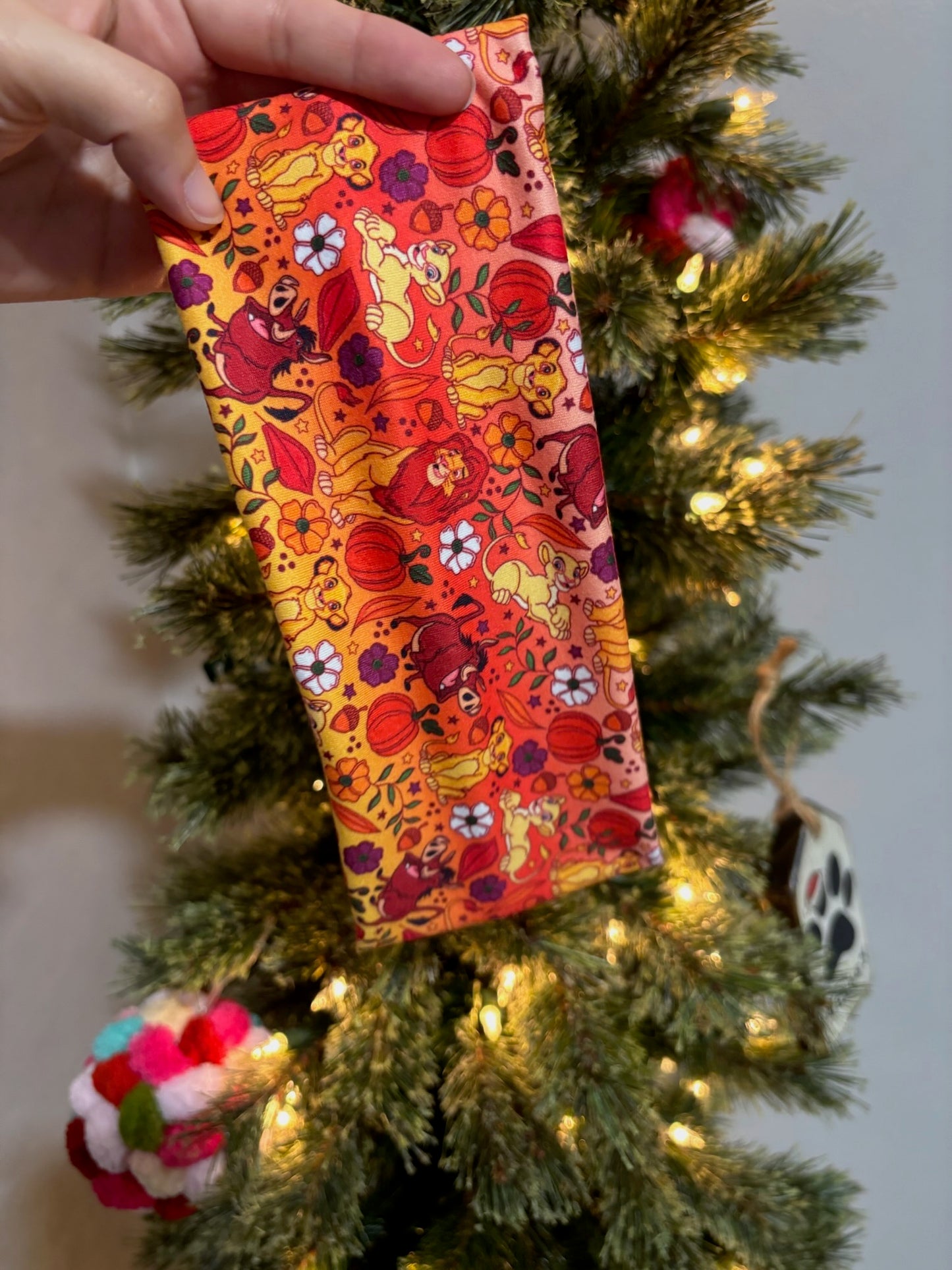 Wild Kingdom Willow Knot