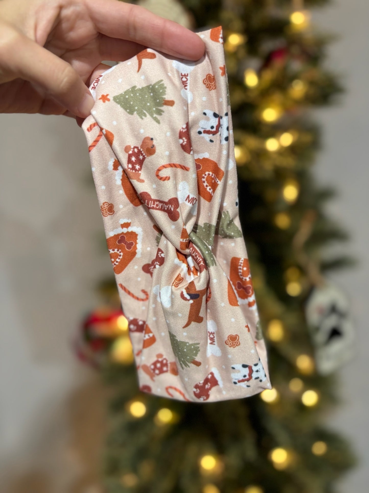 Pup Gingerbread House and Treats Willow Knot