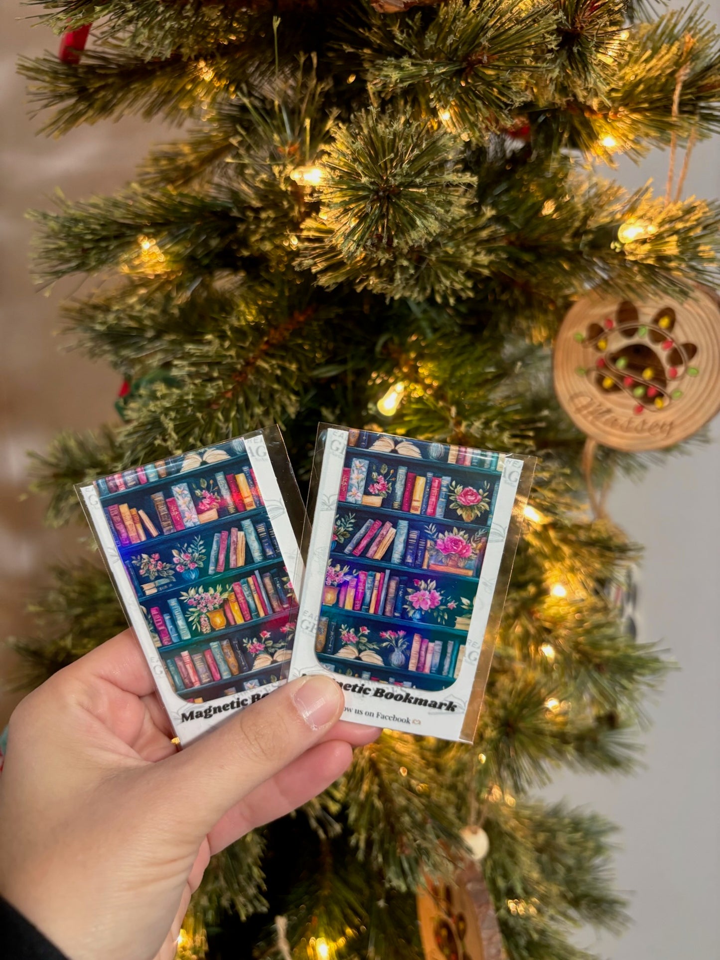 Literary Blooms Magnetic Bookmark