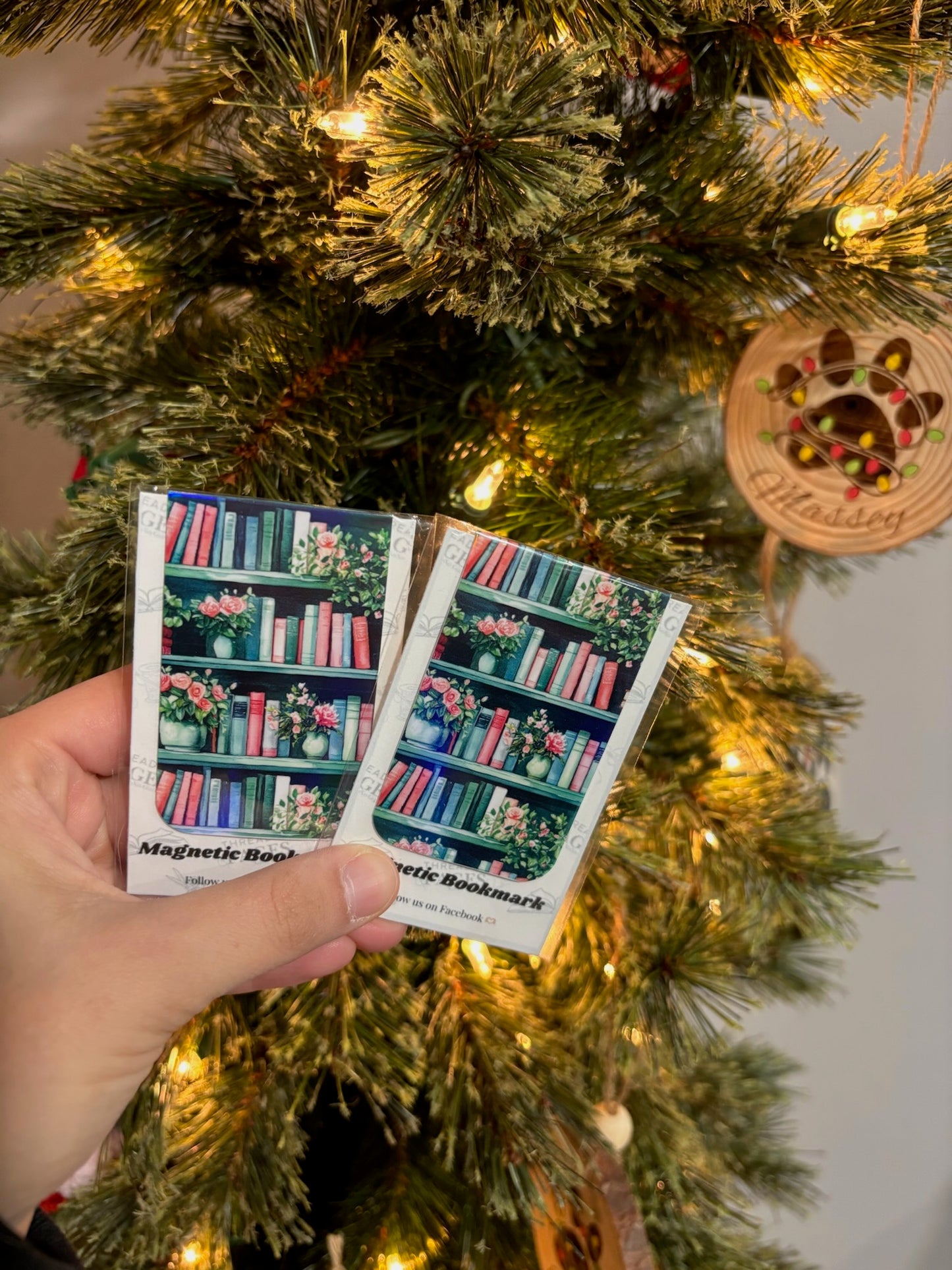 Floral Bookstack Magnetic Bookmark