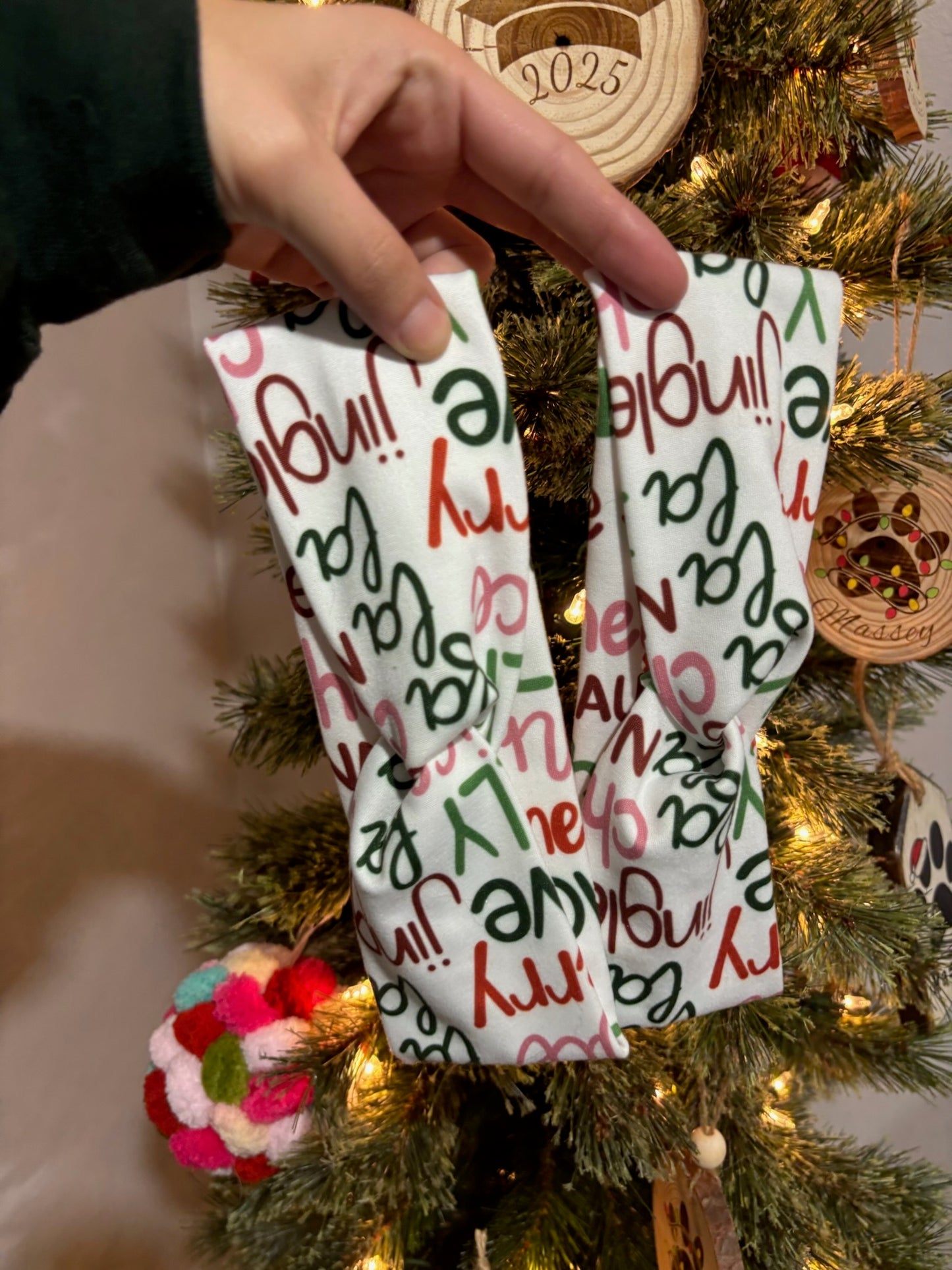 Holiday Cheer Skinny Willow Knot