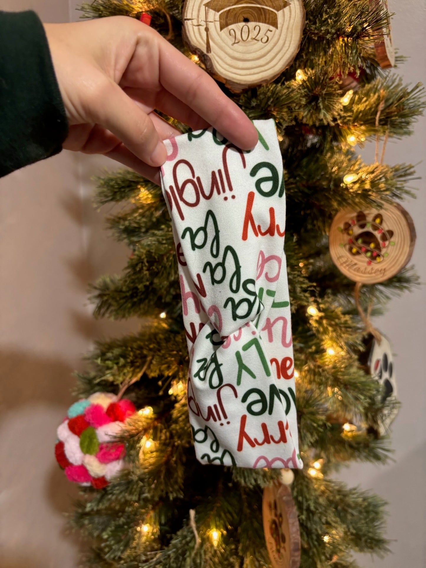 Holiday Cheer Skinny Willow Knot