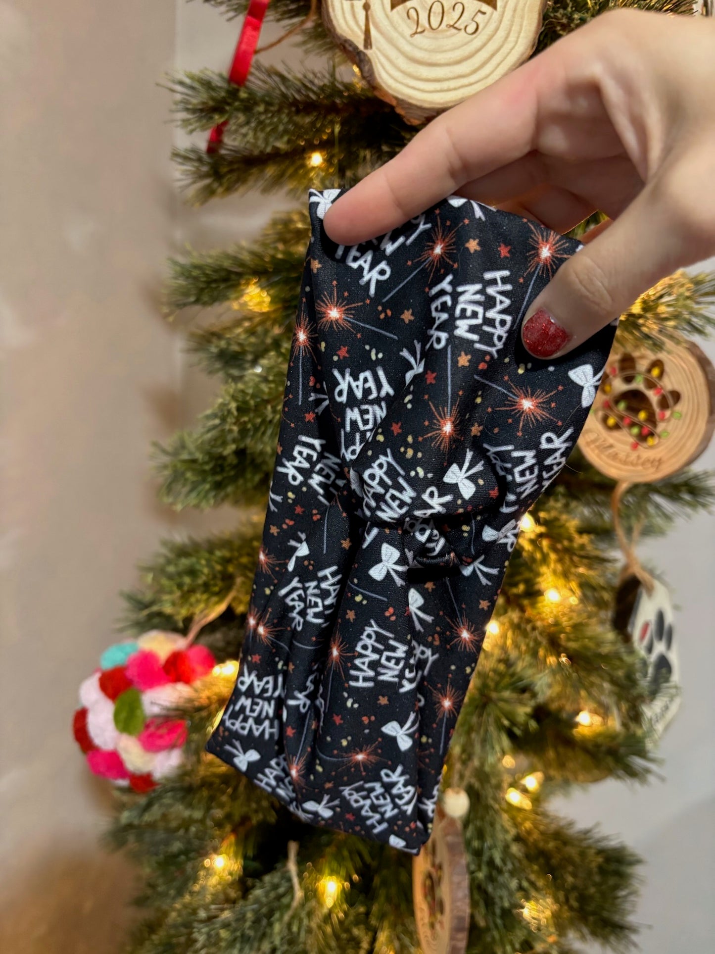 New Year Willow Knot