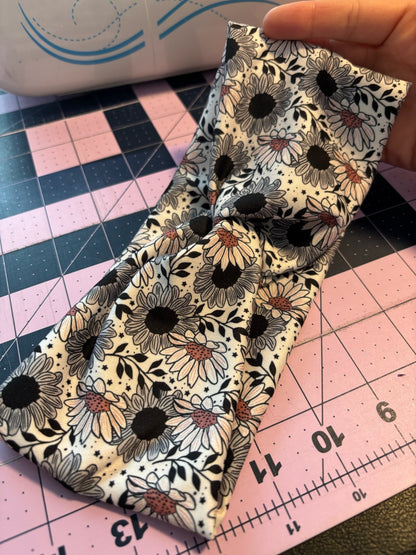 Sunflower Nights Willow Knot