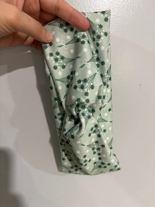 Freshly Picked Luck Willow Knot