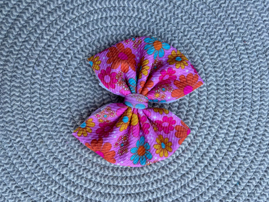 Retro Flowers Bow