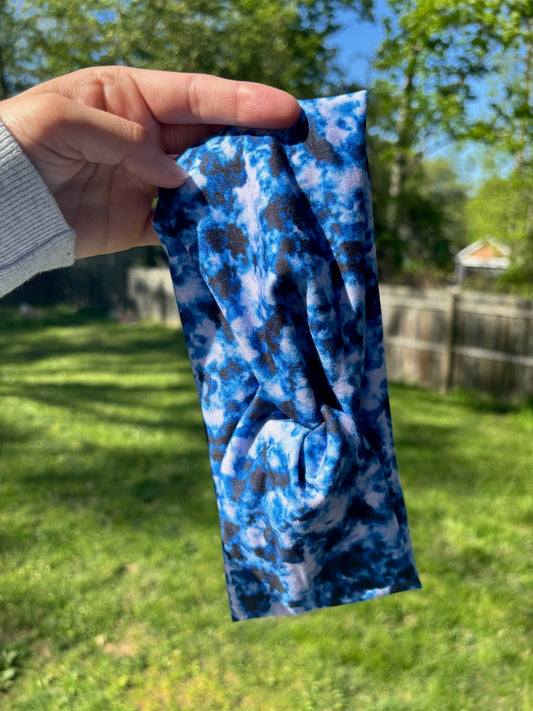 Blue Tie Dye Willow Knot