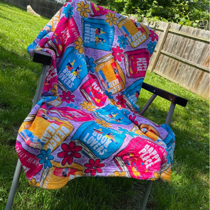 Beach Read Babe Plush Blanket