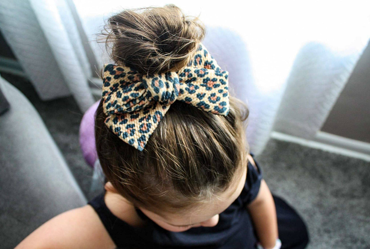 XL Chloe Bow-Leopard (Handtied Bow)